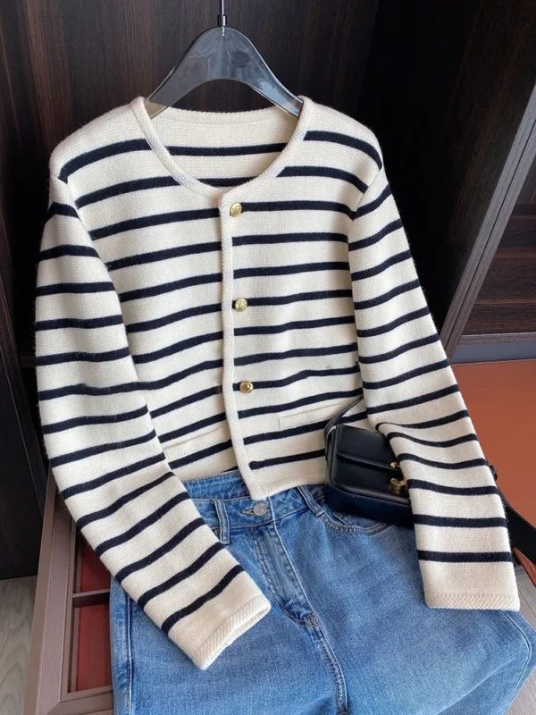 Autumn and winter Korean contrasting striped knitted cardigan women's winter single -row metal buckle pocket sweater cardigans - Image 14